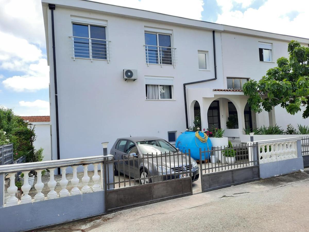 Studio Apartments Jupo Ulcinj Ngoại thất bức ảnh