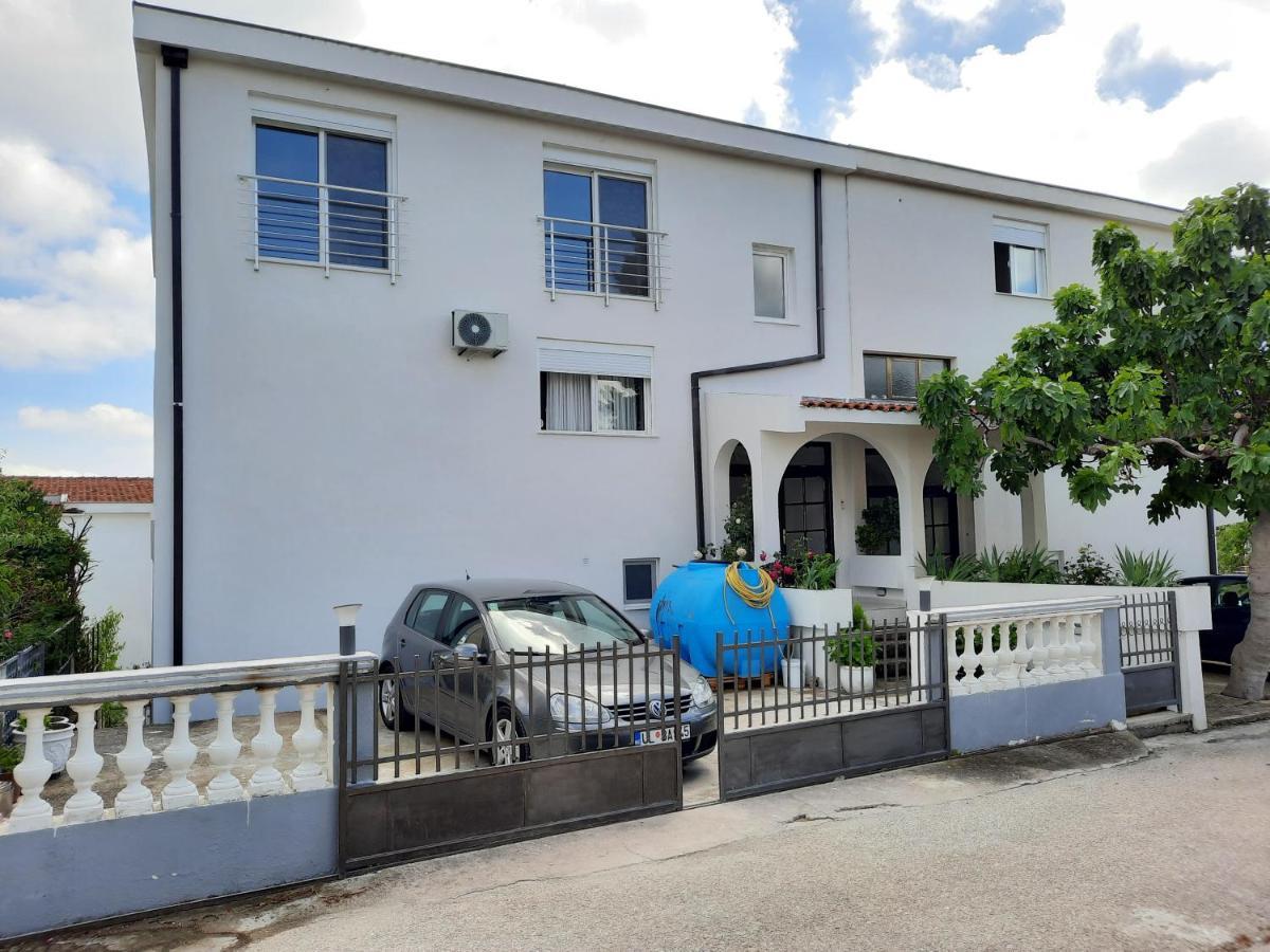 Studio Apartments Jupo Ulcinj Ngoại thất bức ảnh