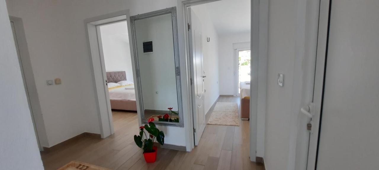 Studio Apartments Jupo Ulcinj Ngoại thất bức ảnh