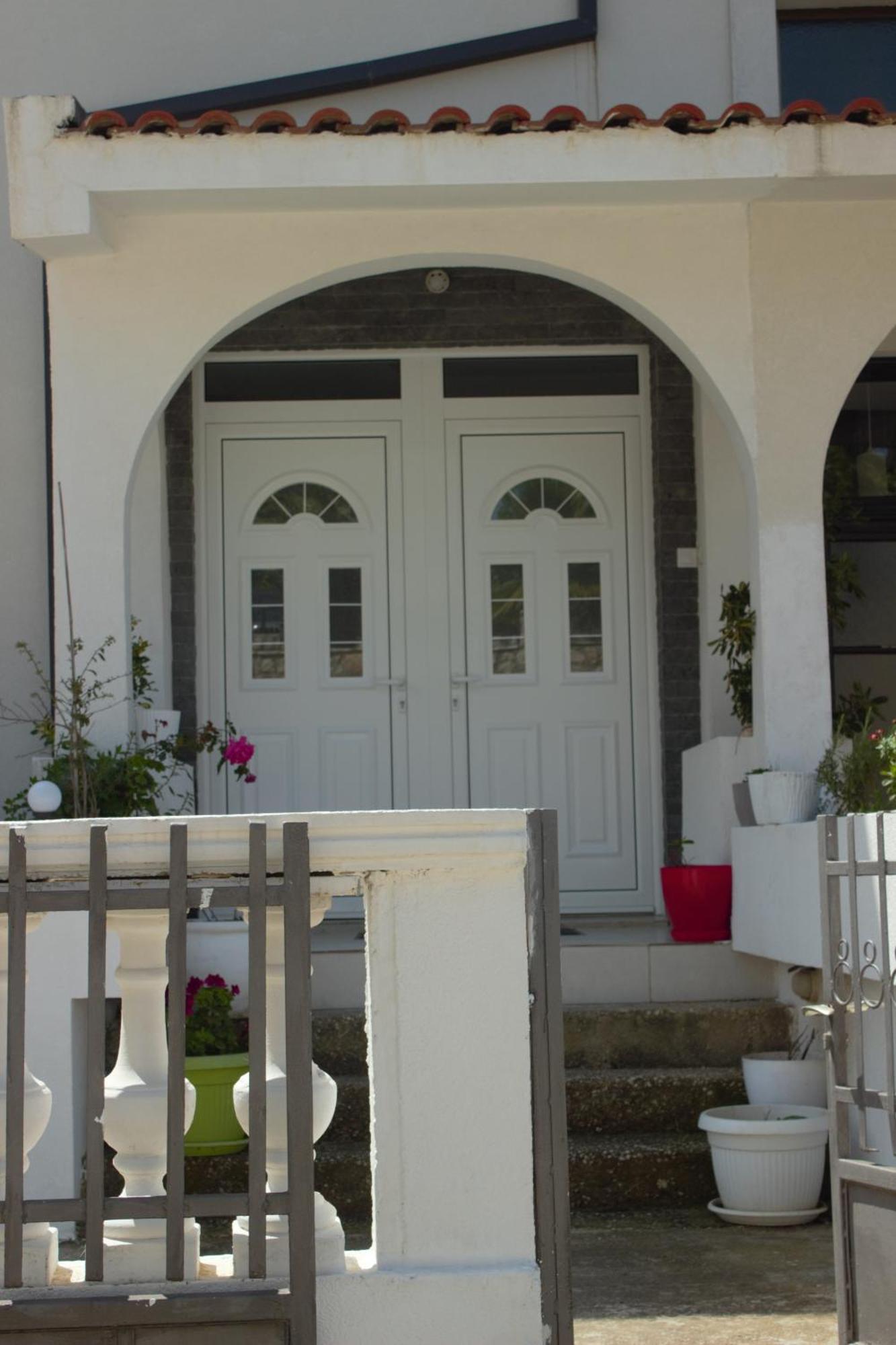 Studio Apartments Jupo Ulcinj Ngoại thất bức ảnh